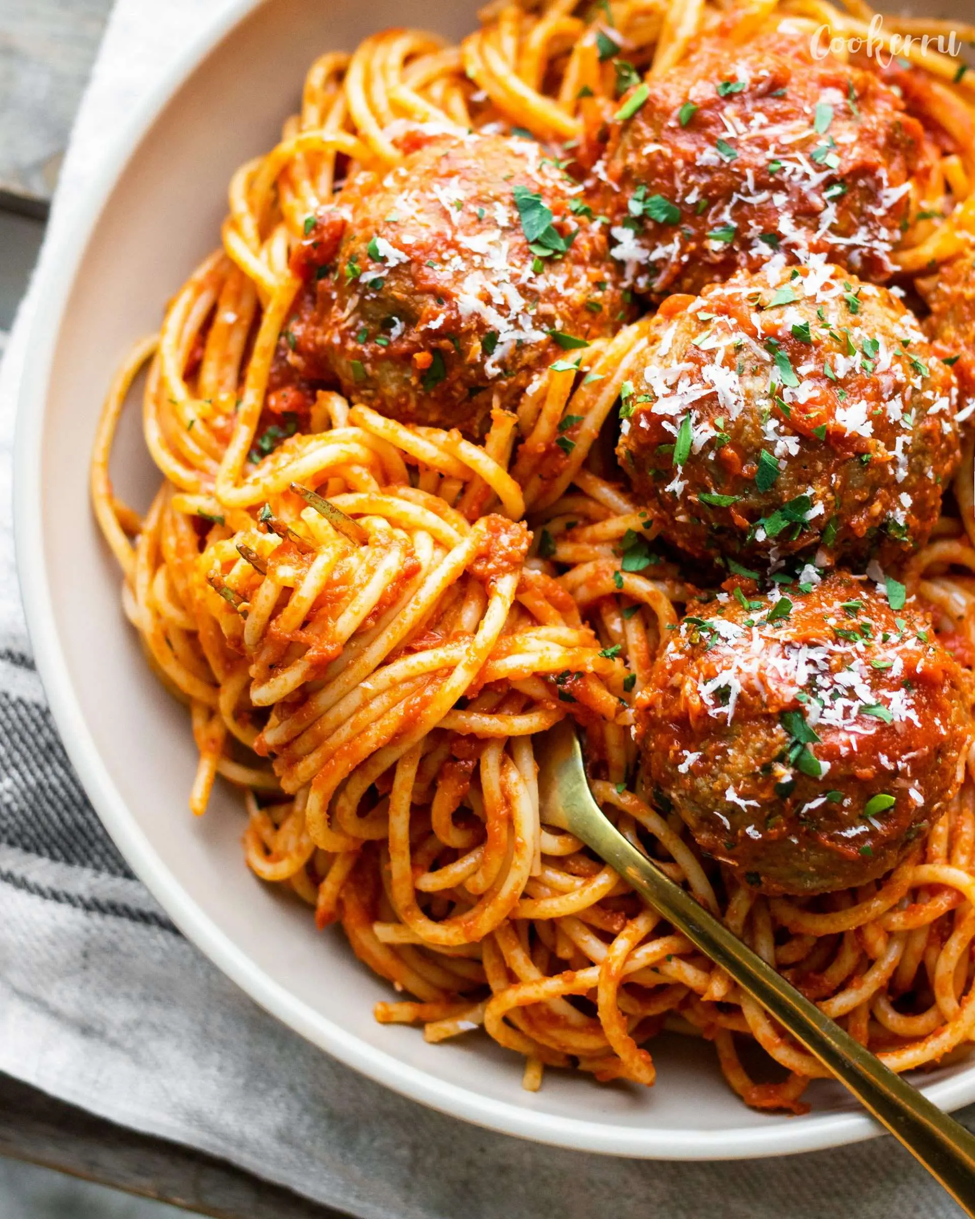 Melt-In-Your-Mouth Italian Meatballs: Tender and Juicy in Just 30 Minutes