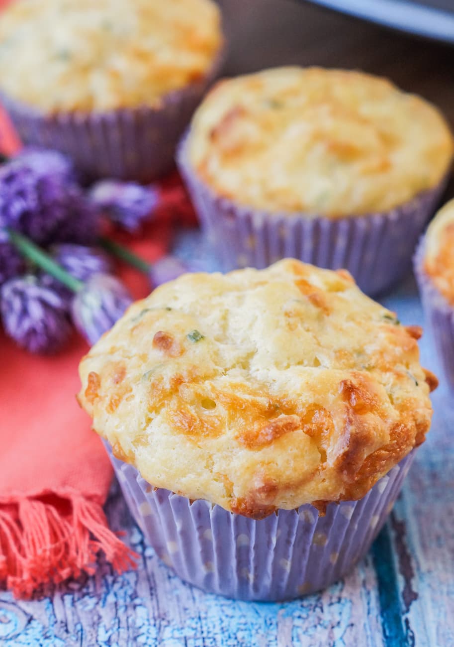 Cheddar Chive Muffins With Shredded Cheddar