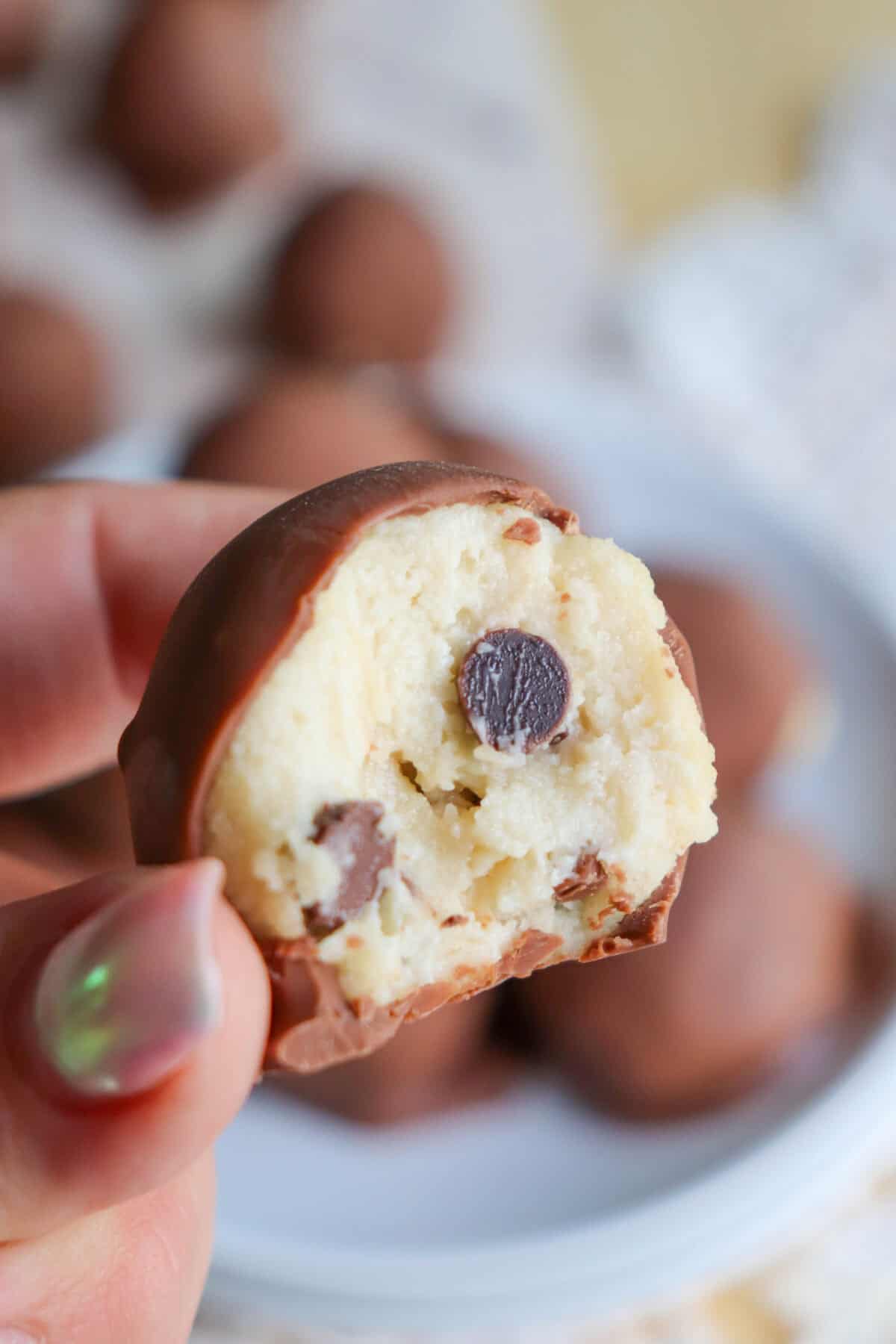 Cottage Cheese Protein Balls: Smooth, Sweet Snack Packed with Protein