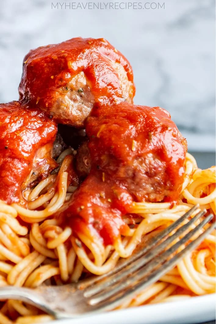 Oven-Baked Meatballs With Savory Herbs and Tender Centers