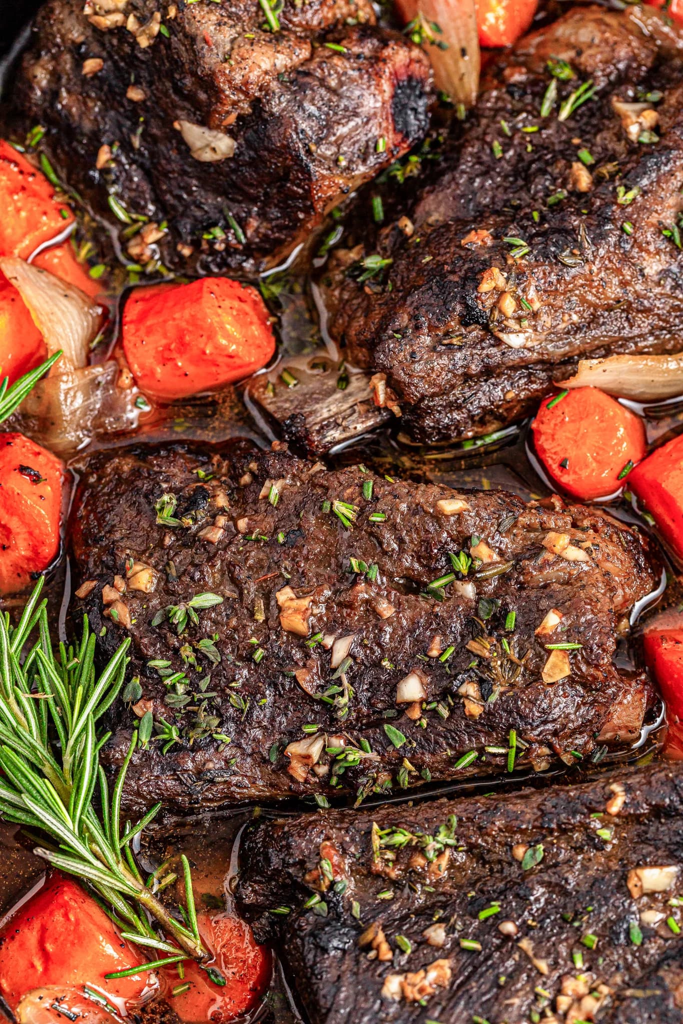 Slow Cooker Short Ribs with Herb Beef Gravy and Carrots