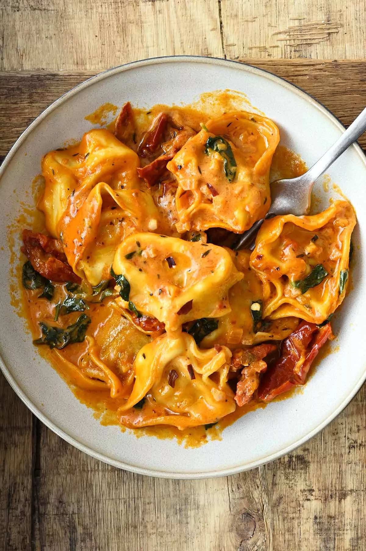 One-Pot Marry Me Tortellini With Creamy Sun-Dried Tomato Sauce