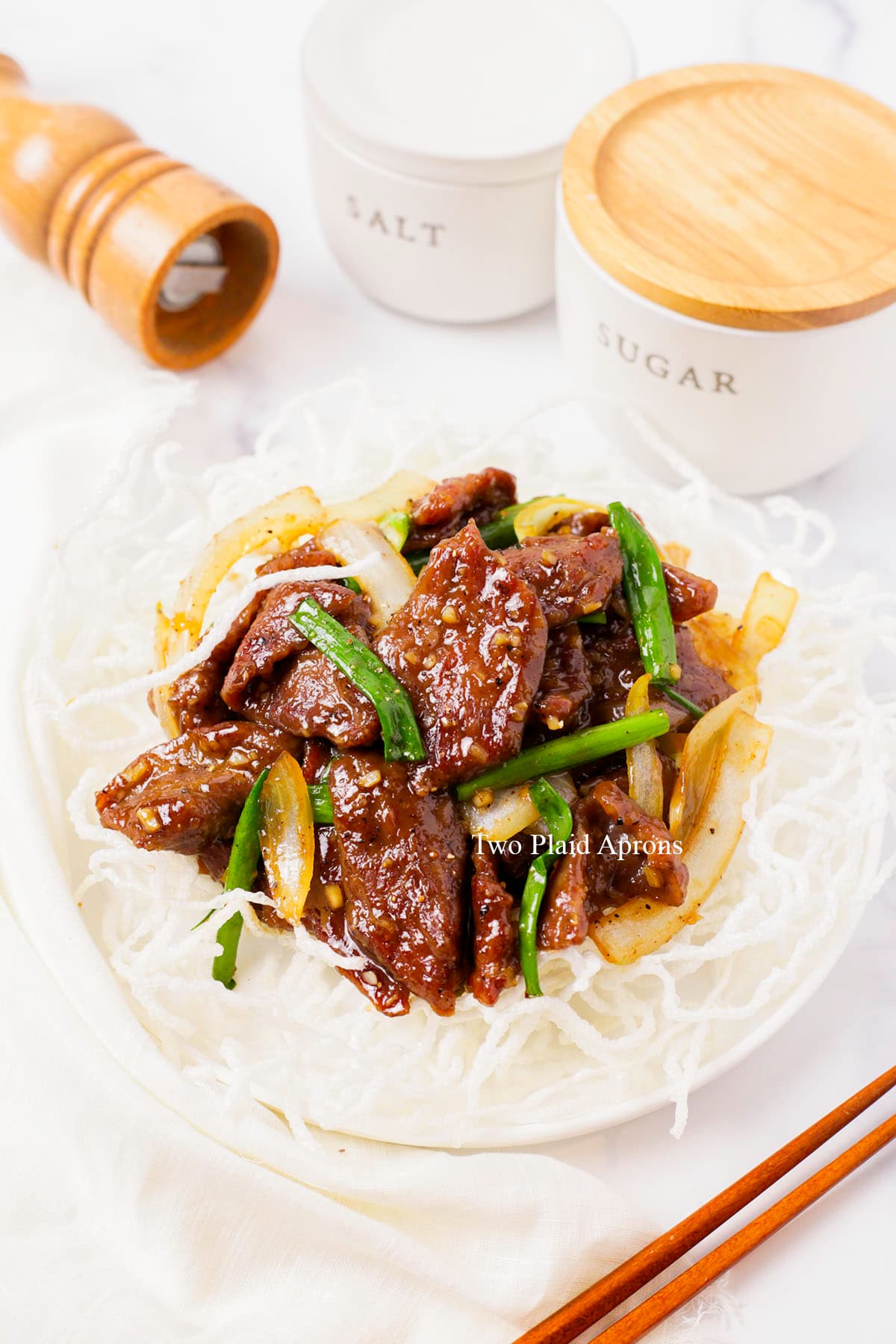 Mongolian Beef with Caramelized Soy Sauce and Green Onions