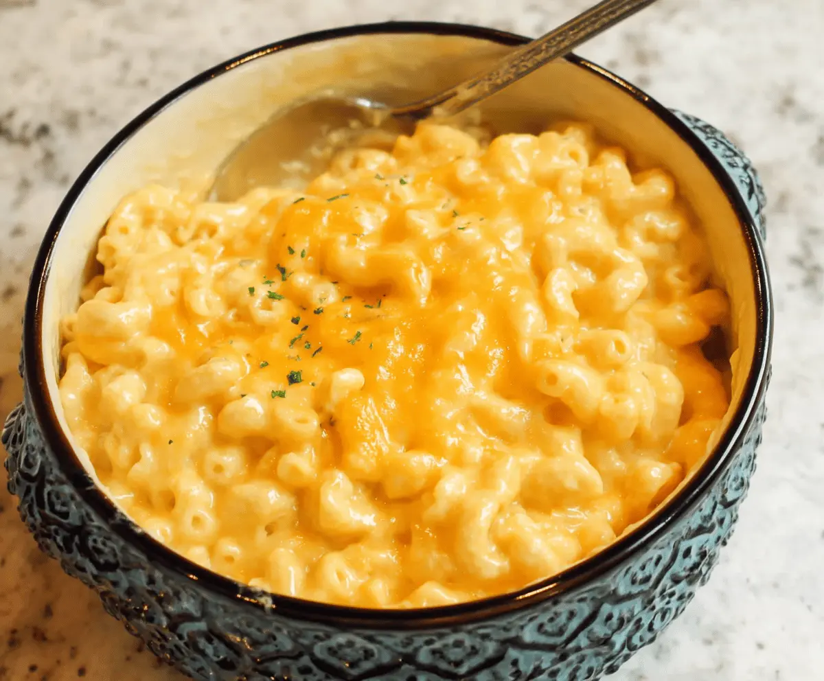 Paula Deen's Mac And Cheese: Rich and Cheesy Comfort Food