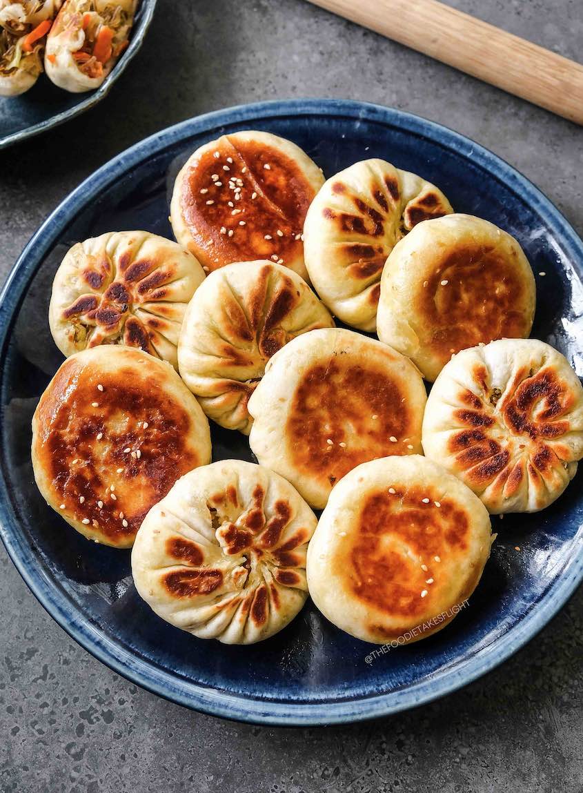 Pan-Fried Cabbage and Noodle Buns with Crisp Golden Crusts