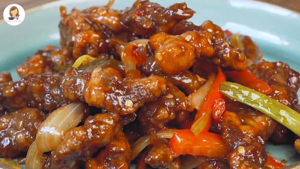 Crispy Chilli Beef with Sweet Chilli Sauce
