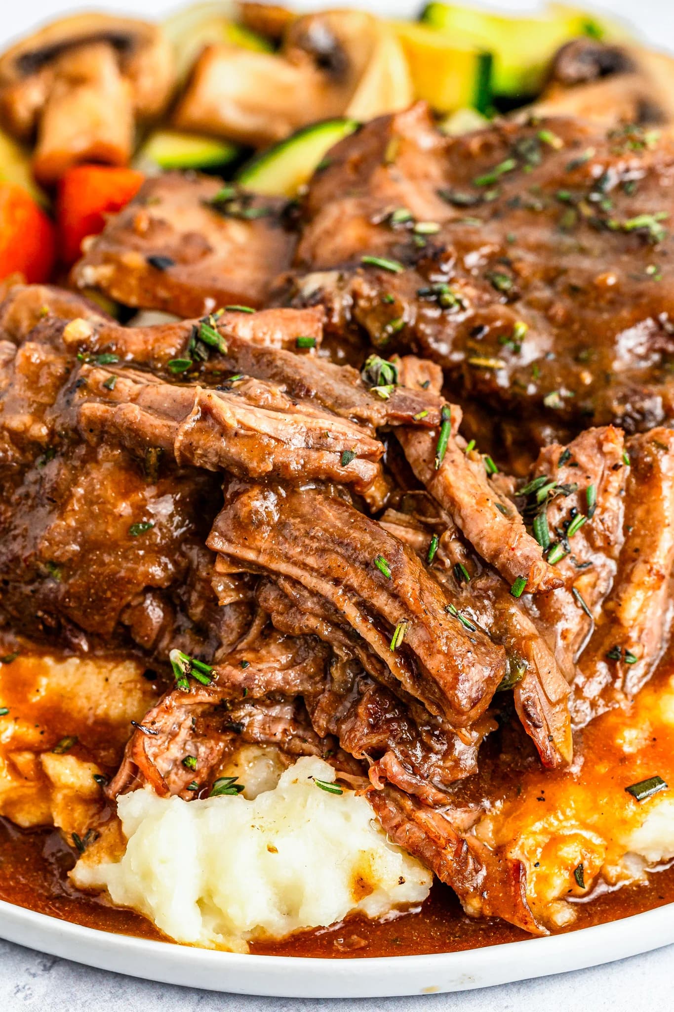 Slow Cooker Short Ribs with Herb Beef Gravy and Carrots