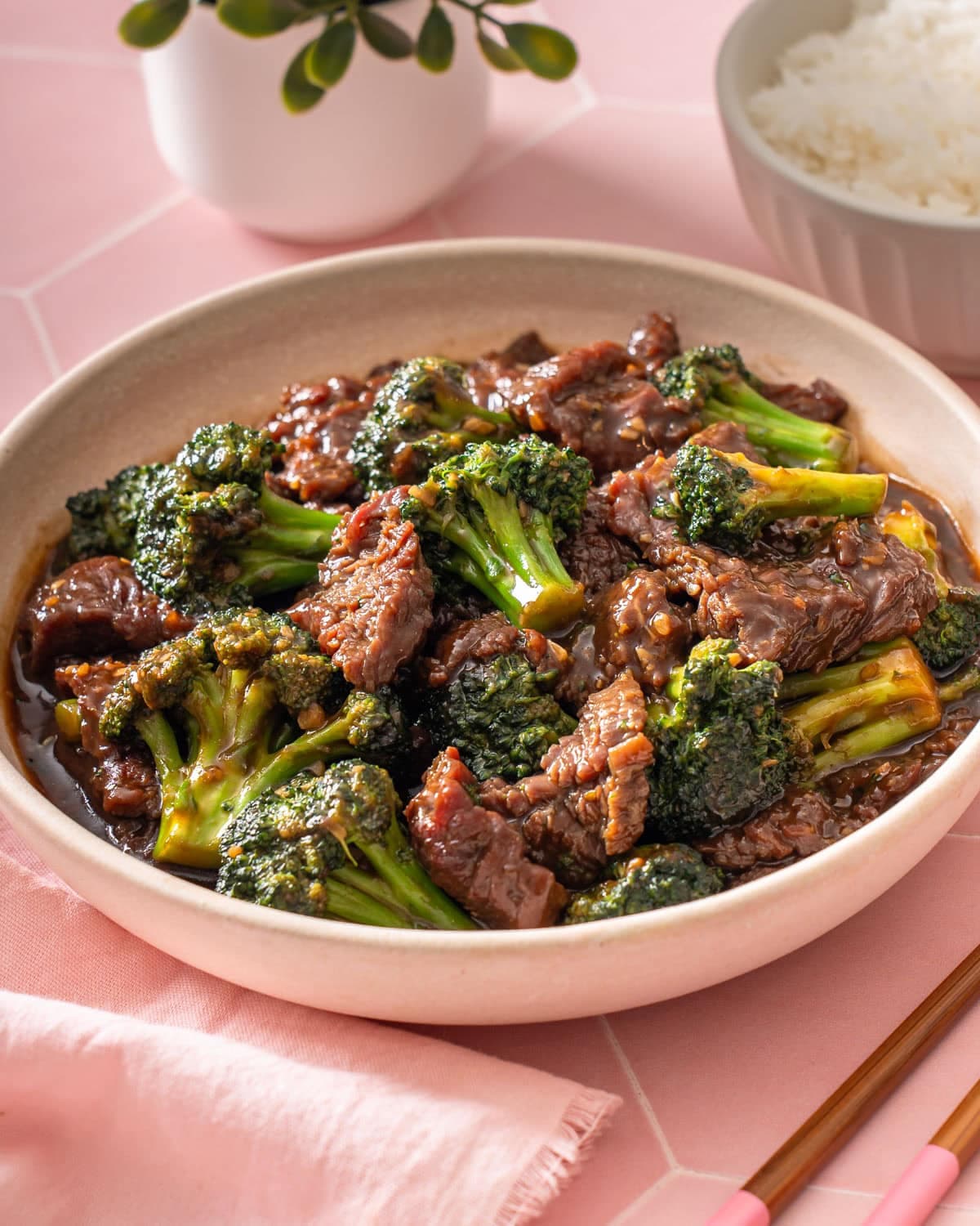Chinese Beef And Broccoli With Savory Brown Sauce