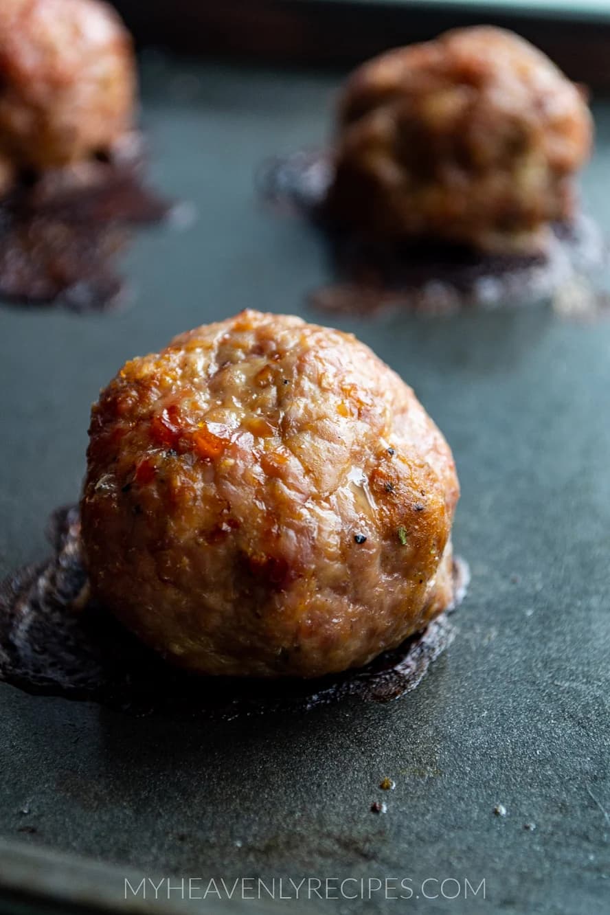 Oven-Baked Meatballs With Savory Herbs and Tender Centers