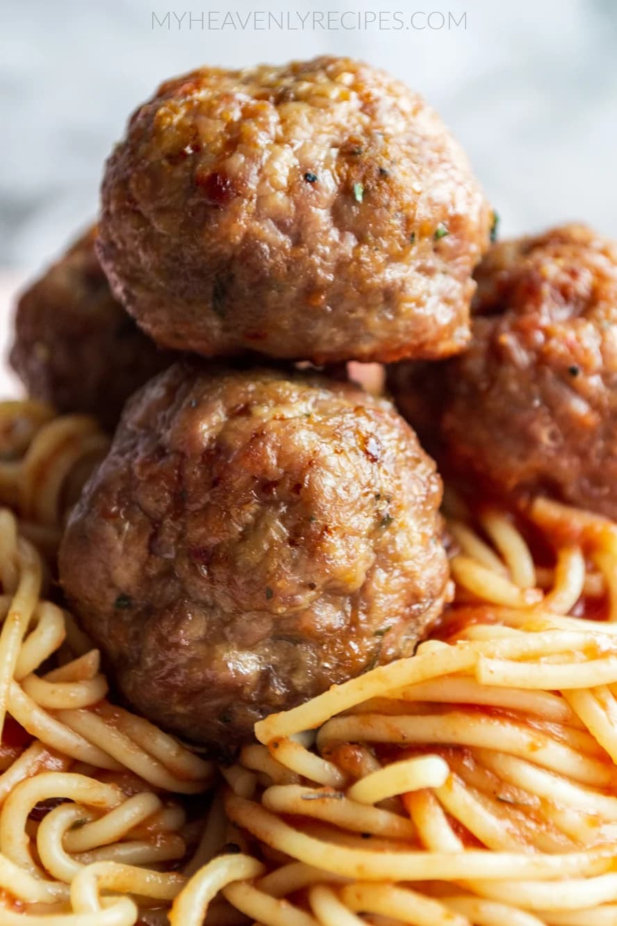 Oven-Baked Meatballs With Savory Herbs and Tender Centers
